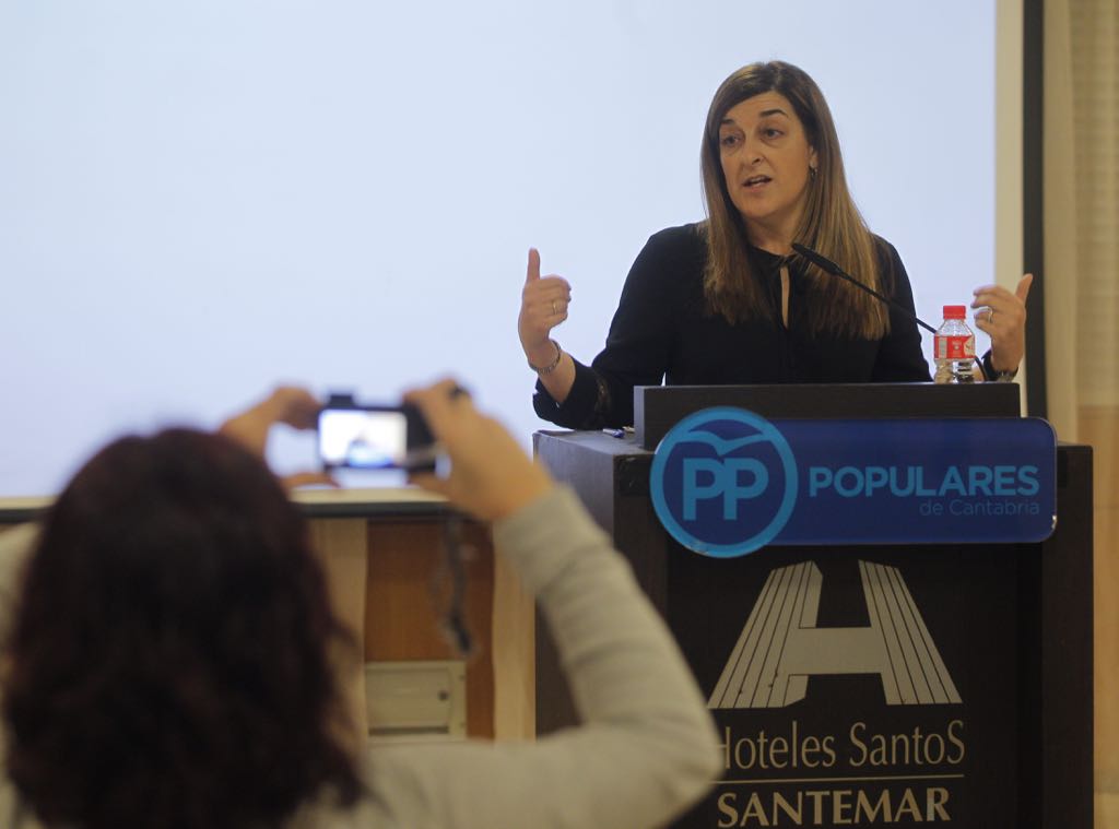 Buruaga acusa a Diego de buscar "el reparto de sillones para retener el mando del PP"