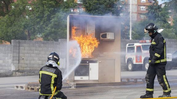 Torrelavega reclama un trato "justo" para el Parque de Bomberos