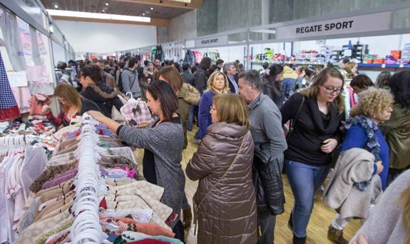 La Feria del Stock despide otra edición "con mucha gente pero pocas bolsas"