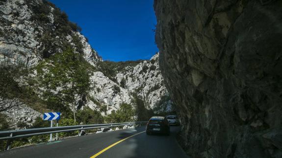 VxL pide al Defensor del Pueblo que investigue qué ha ocurrido con el dinero del Desfiladero