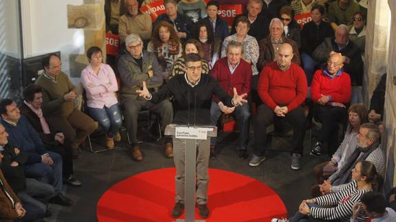 Patxi López pide a la gestora debates entre los tres candidatos del PSOE