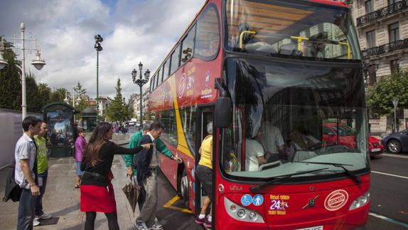 Viajes en autobús y paseos en barco, gratis para santanderinos