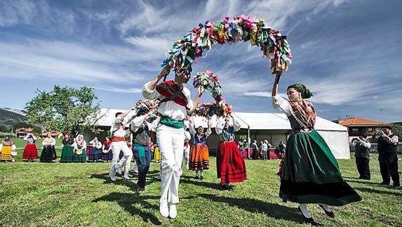El pueblo de Hermosa se viste de 'Rumiría' cántabra este sábado