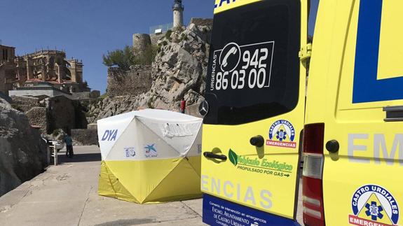 Herida grave tras caer por el rompeolas de Castro Urdiales mientras hacía una foto