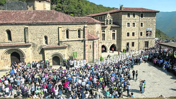 Liébana se prepara para el concierto de Jarre tras un «esperanzador» inicio del Año Jubilar