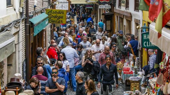 Cantabria rozó el lleno en un puente convertido en "una mini Semana Santa"