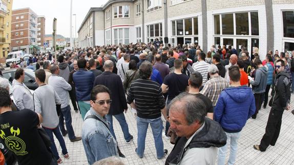 Veinticuatro plazas para mil aspirantes