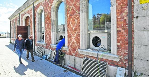 Nueva oleada de apertura de bares en la zona del Ensanche y Puertochico