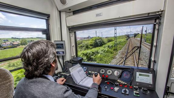 Renfe convoca un curso para formar a 25 nuevos maquinistas en Santander