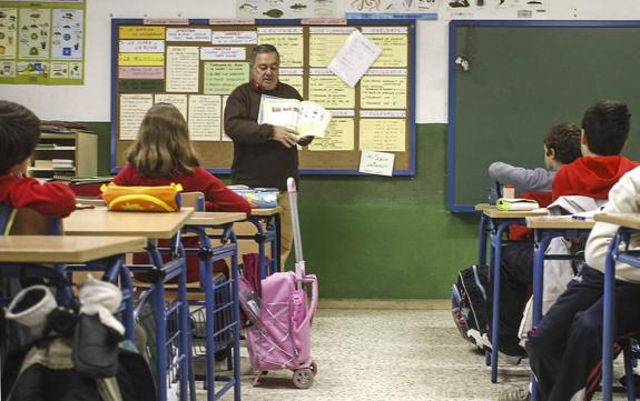 El primer informe sobre el calendario escolar alerta de los problemas de conciliación y la sobrecarga de exámenes