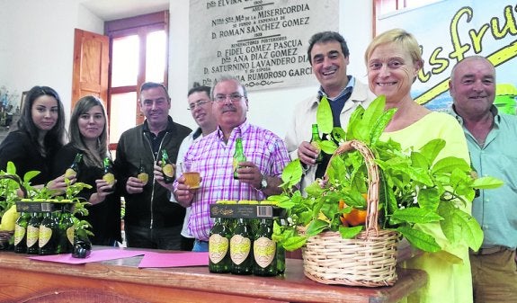 Alfoz de Lloredo presenta la primera sidra con limón