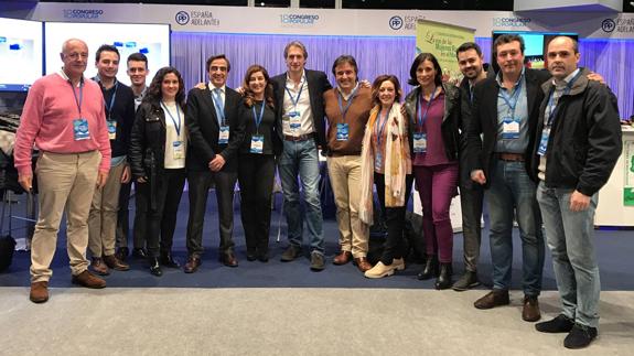 Un total de 22 alcaldes 'dieguistas' solicitan expedientar a Julián Vélez por votar a favor del PSOE