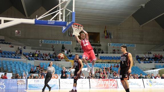 El Estela logra la victoria en el primer partido de ascenso a LEB Plata