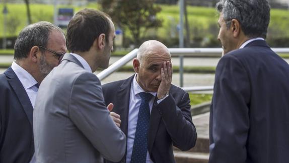 El Gobierno anuncia una "solución" al Racing "en días", pero sigue a la espera de un informe