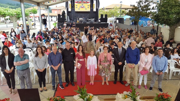 San Felices abre sus fiestas con un homenaje a deportistas y licenciados del municipio