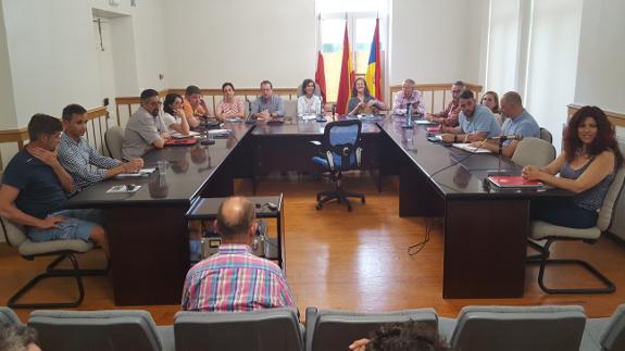 Los Corrales avanza hacia la construcción de dos edificios sobre las antiguas escuelas