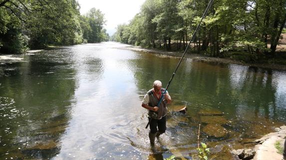 "Parece que quieren acabar con la pesca"