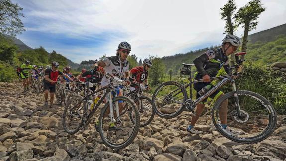 Los 10.000 del Soplao celebra esta sábado la prueba de ciclismo en carretera