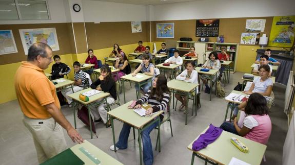 El Gobierno eliminará las vacaciones de Semana Santa y Carnavales del calendario escolar