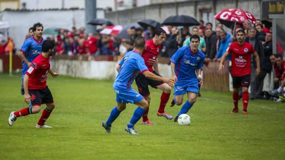 El Laredo logra un empate para seguir soñando