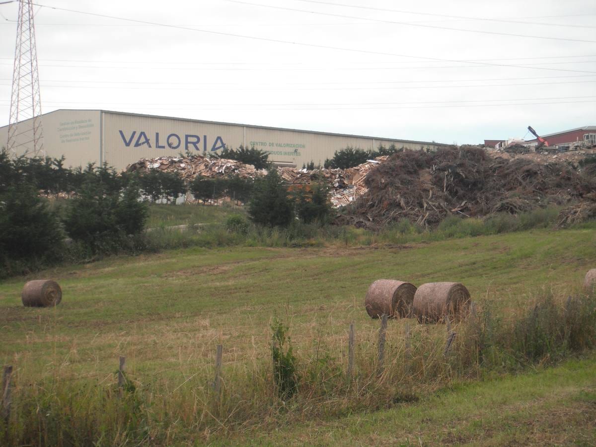 Camargo ordena paralizar la actividad al aire libre de la planta de Valoria