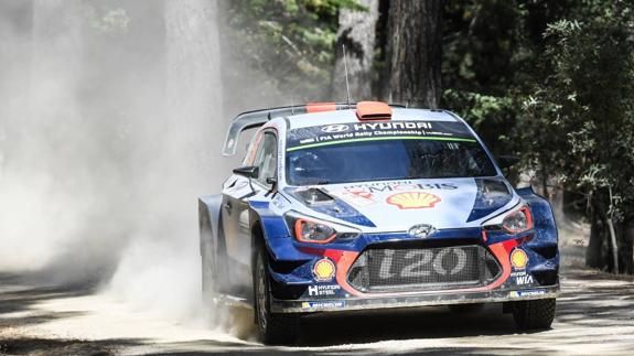 Dani Sordo, duodécimo en Cerdeña