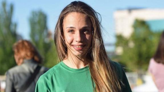 Lara Gómez, convocada por primera vez con la selección absoluta, para la Copa de Europa