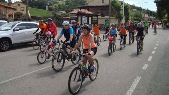 Cayón despide su Quincena Cultural con la celebración del Día de la Bici